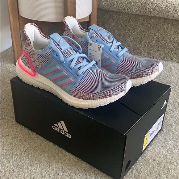 adidas Shoes - NWT Adidas UltraBOOST 19